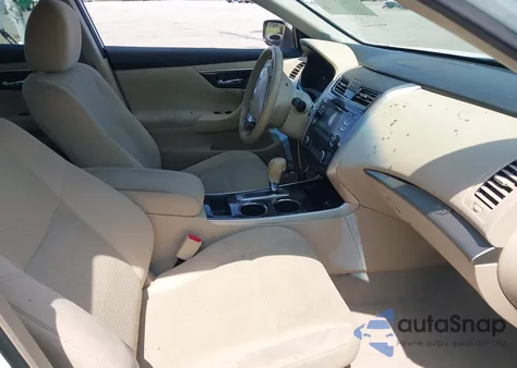 2014 Nissan Altima 2.5 Sv z USA, uszkodzony, nr VIN 1N4AL3AP2EN238800